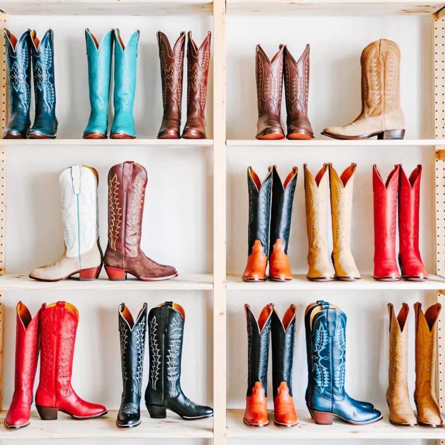 1100_History_of_cowboy_boots_900x